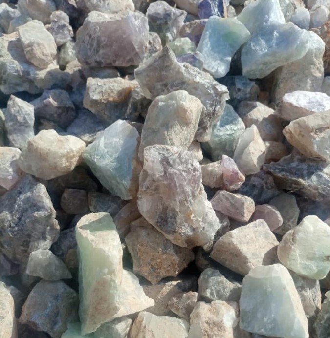 Fluorite lump (Caf2)-95% min - Size: 10-50mm